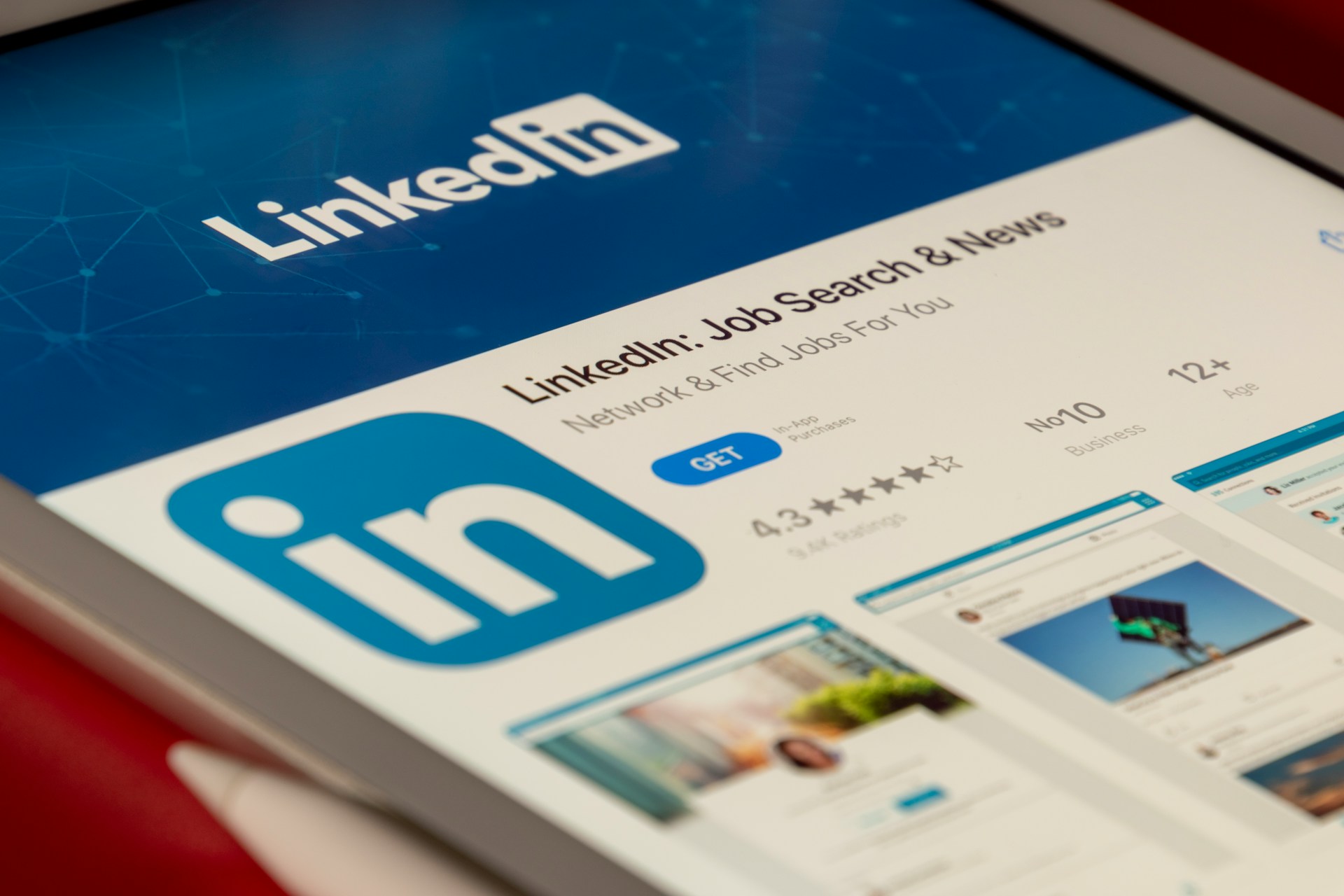 A LinkedIn belép a játékok világába: 3 új logikai rejtvényt indít