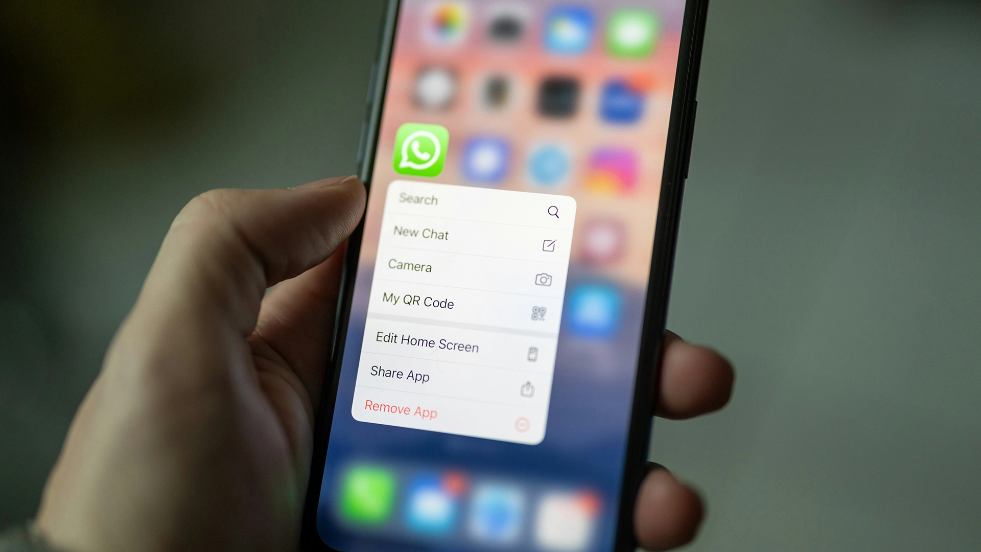 A Meta hozz&aacute;adja az AI-alap&uacute; &ouml;sszefoglal&oacute;kat a WhatsApp-hoz